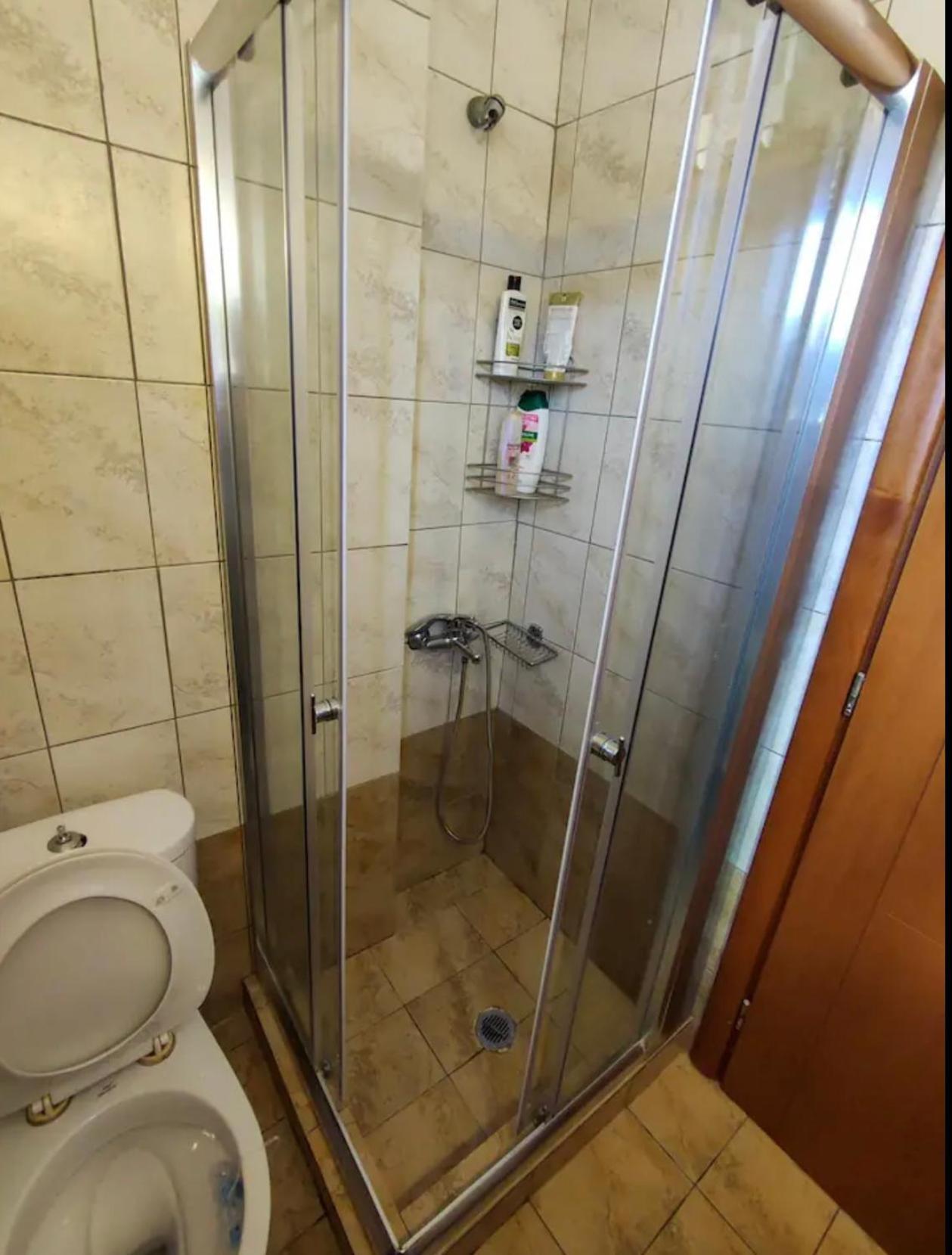 Eretria Homestay Buitenkant foto